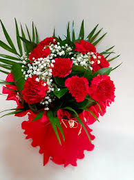 Envio y venta de flores ,rosas, plantas,arreglos florales ,regalos y desayunos a domicilio con delivery gratis en la Ciudad Autonoma de Buenos Aires y con costo de env�o en localidades del Gran Buenos Aires asi como delivery de flores y plantas a trav�s de florerias asociadas en todas las provincias de la Argentina, Buenos Aires, la Pampa, Tucuman, La Rioja, R�o Negro, Entre Rios, Corrientes, Misiones, Neuquen, Chubut, Tierra del Fuego, Santa Cruz, San Luis, Mendoza, Cordoba, Jujuy, Formosa, Santiago del Estero, Salta, Chaco, Catamarca ,San Juan, y ademas realizamos el delivery de flores ,coronas,palmas , plantas y regalos a todas las ciudades de Argentina, Mar del Plata, C�rdoba, Buenos Aires, con cargo en Santa Rosa, La Plata, Bella Vista, Neuquen, Pilar, Paran�, Posadas, Resistencia, Cipolleti y mas de 300 ciudades y localidades en todo el territorio de nuestro pa�s, asi como tambien tenemos la posibilidad de enviar flores a casi todo el mundo en cuestion de horas